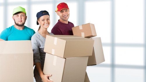 Flexible storage options for moving and decluttering in Blackheath